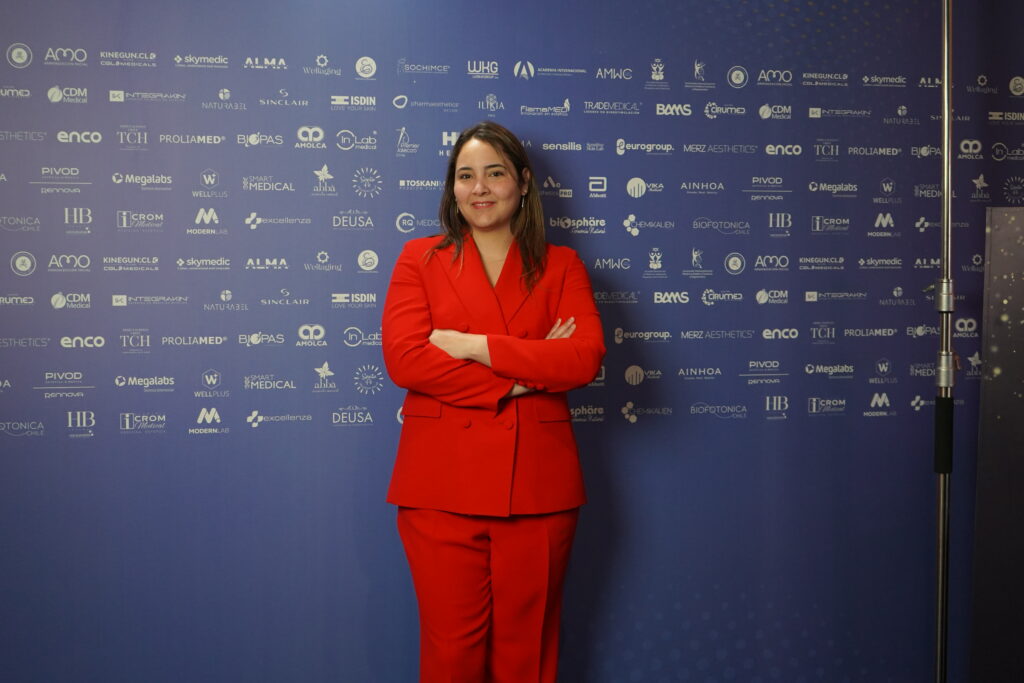 Dra Evelyn Alfonso, especialista en trasplante capilar y liposucción