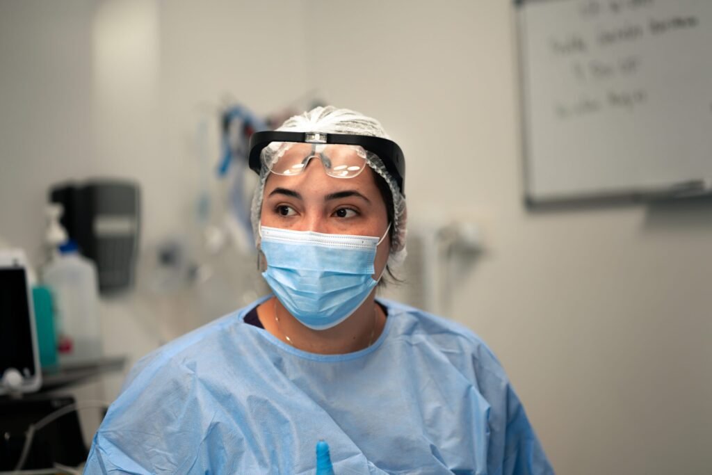 dra-alfonso-realizando-un-protocolo-capilar